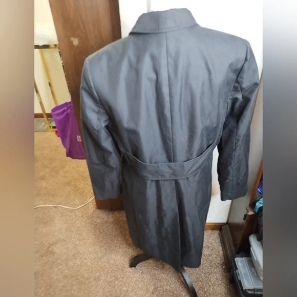 Banana Republic Trench Coat - Picture 3 of 5